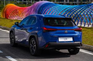 Lexus UX200 2019 года  (MY)